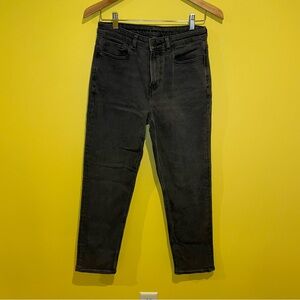 American Eagle Washed Black Mom Jeans Size 4 Short